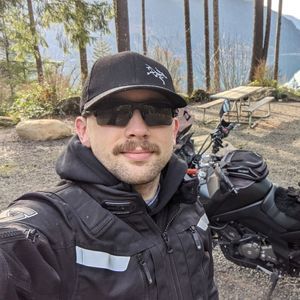 Meet your Posher, Elliott